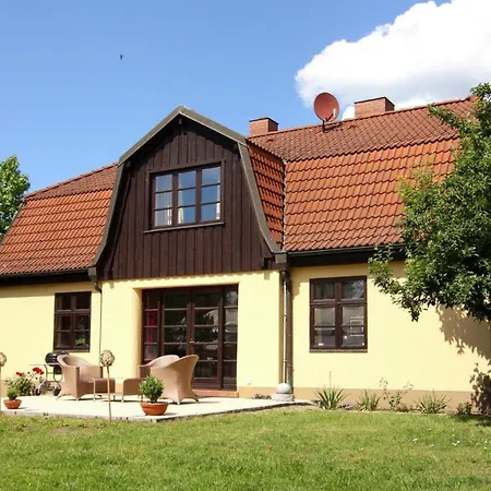 Monika In Wendorf Im Bernstein *